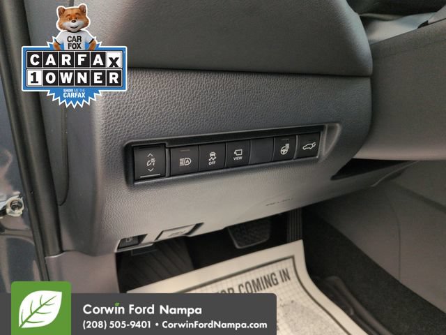Used 2024 Toyota Venza Limited AWD/4WD image 13