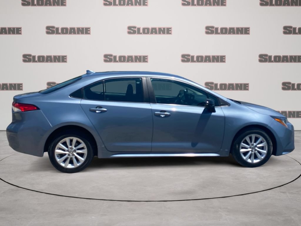 Used 2023 Toyota Corolla LE w/ LE Convenience Package FWD image 6