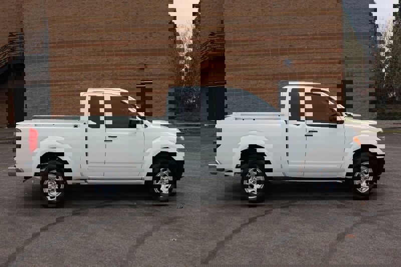 Used 2016 Nissan Frontier S image 5