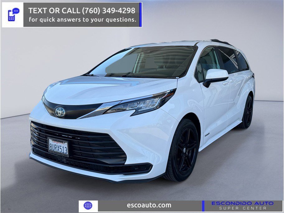 Used 2021 Toyota Sienna LE image 1