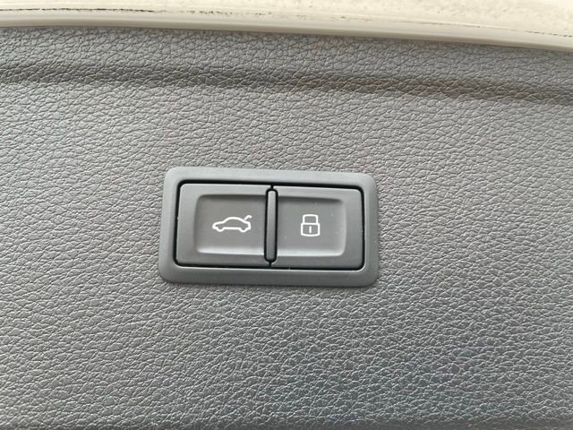 Used 2018 Audi Q5 2.0T Premium image 32