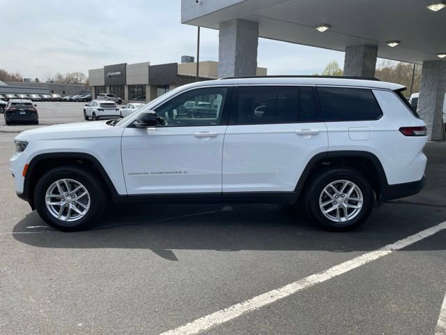 Used 2025 Jeep Grand Cherokee L Laredo AWD/4WD image 8