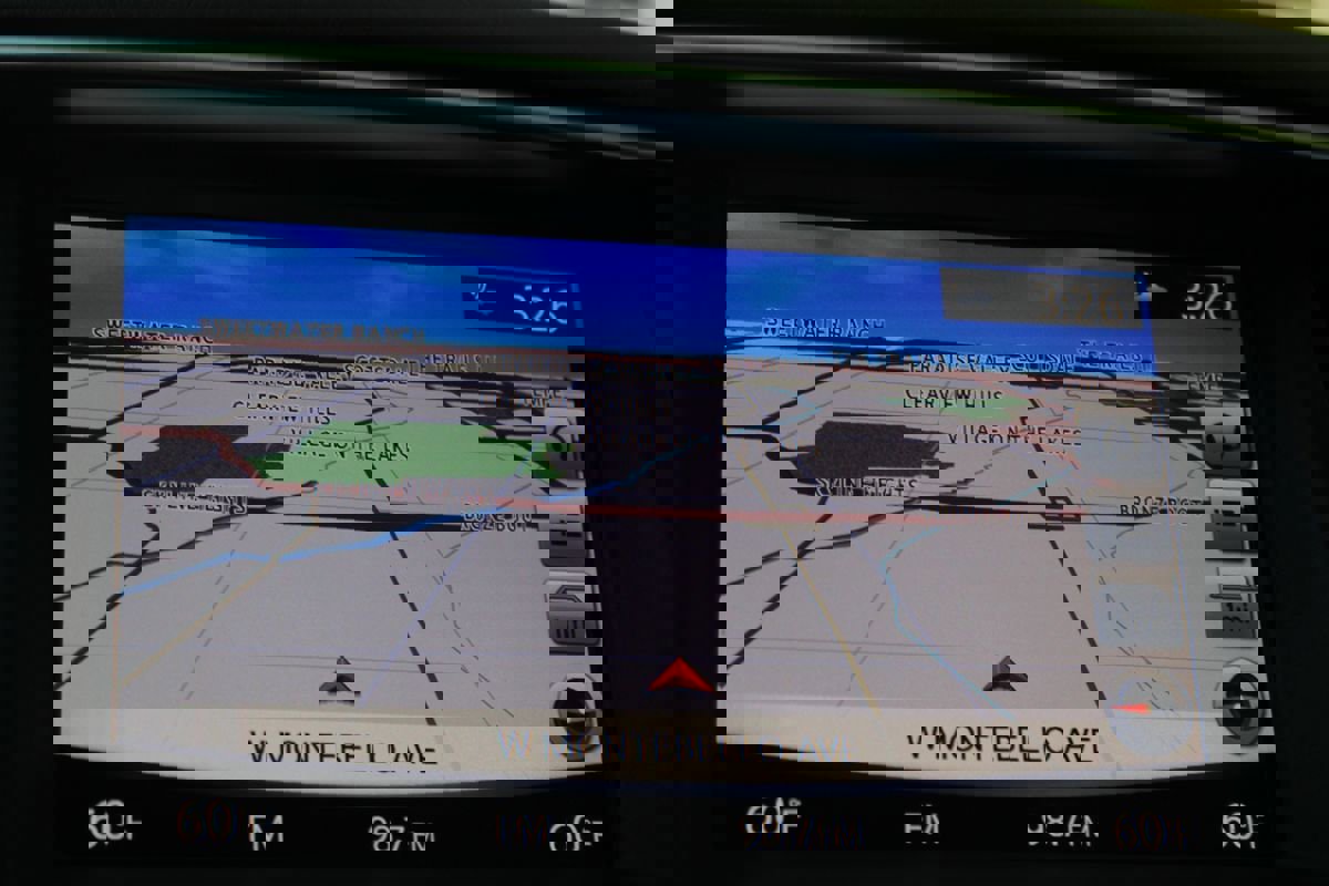 Used 2018 Nissan Armada Platinum w/ Cargo Package image 34