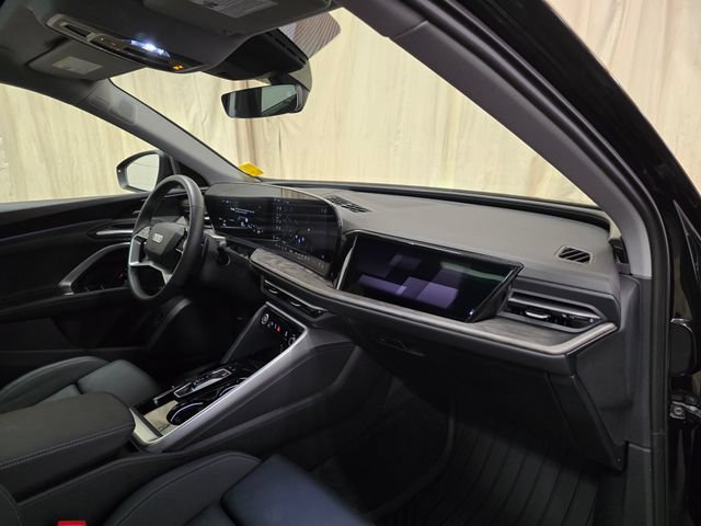 Certified 2025 Audi Q5 Prestige AWD/4WD image 38