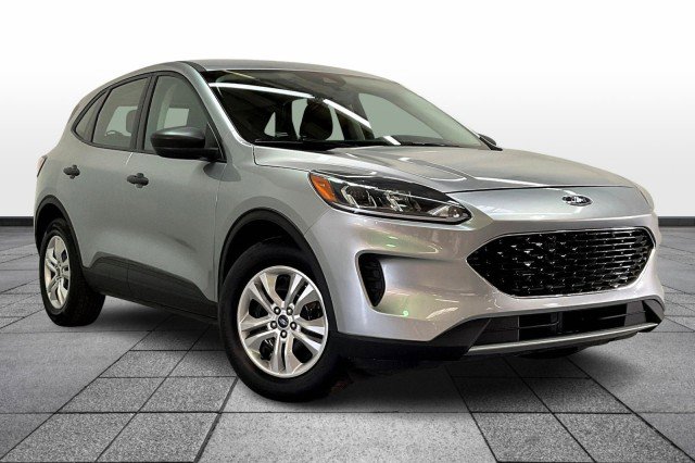 Used 2022 Ford Escape S image 2