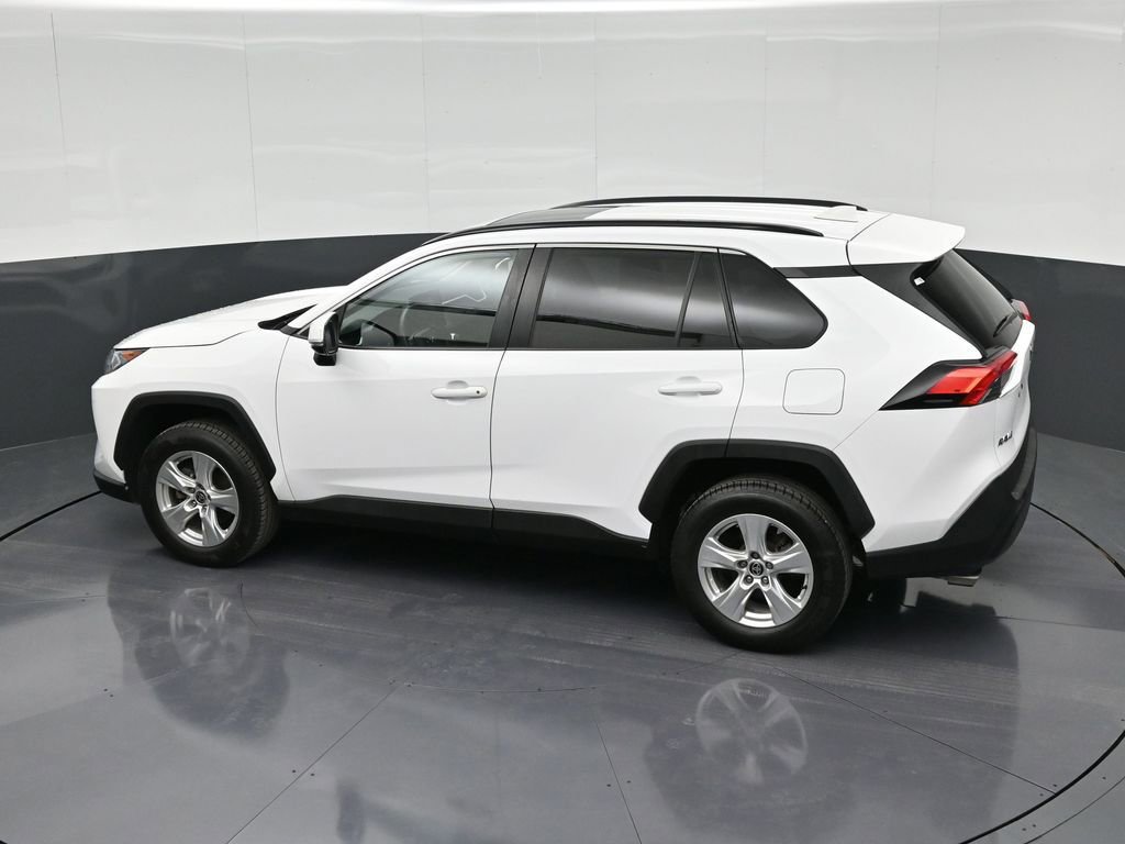 Used 2021 Toyota RAV4 XLE w/ Convenience Package image 20