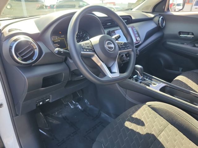 Used 2022 Nissan Kicks SV image 18