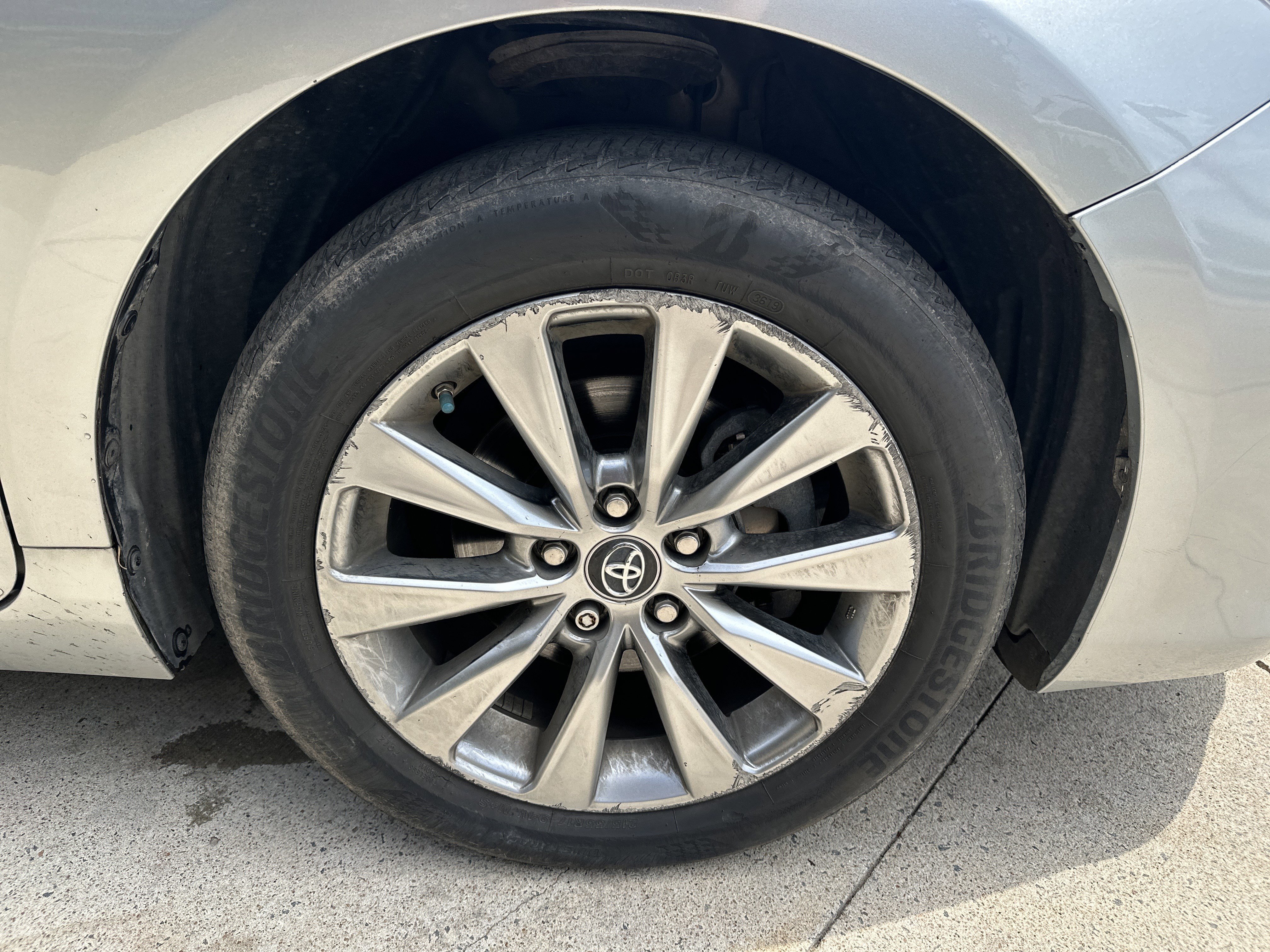 Used 2017 Toyota Camry XLE FWD image 18