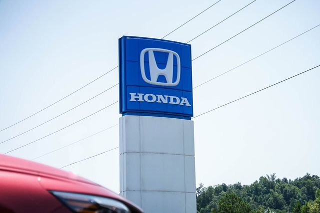 Used 2025 Honda CR-V LX image 7