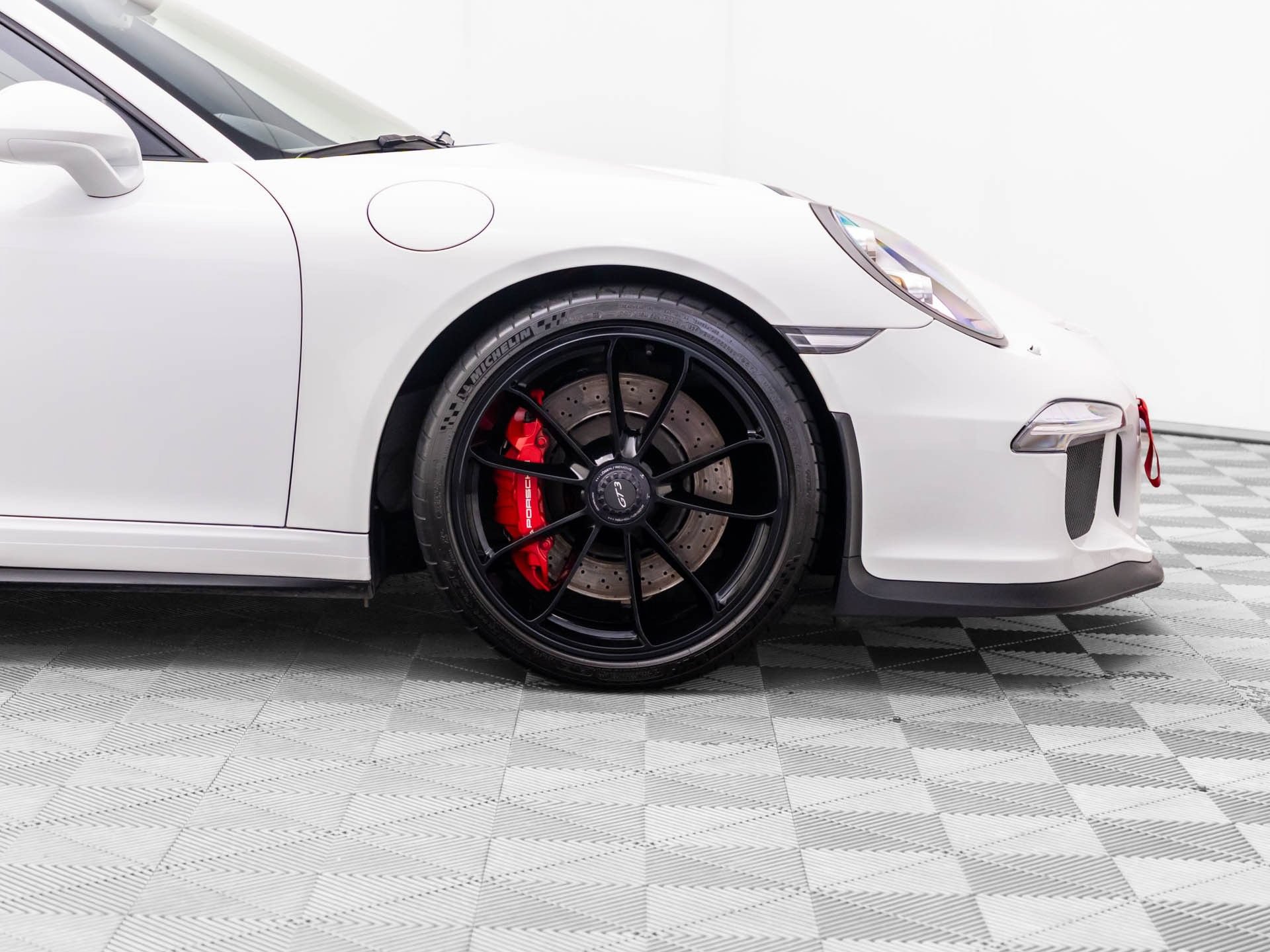 Certified 2015 Porsche 911 GT3 w/ Sound Package Plus RWD image 35