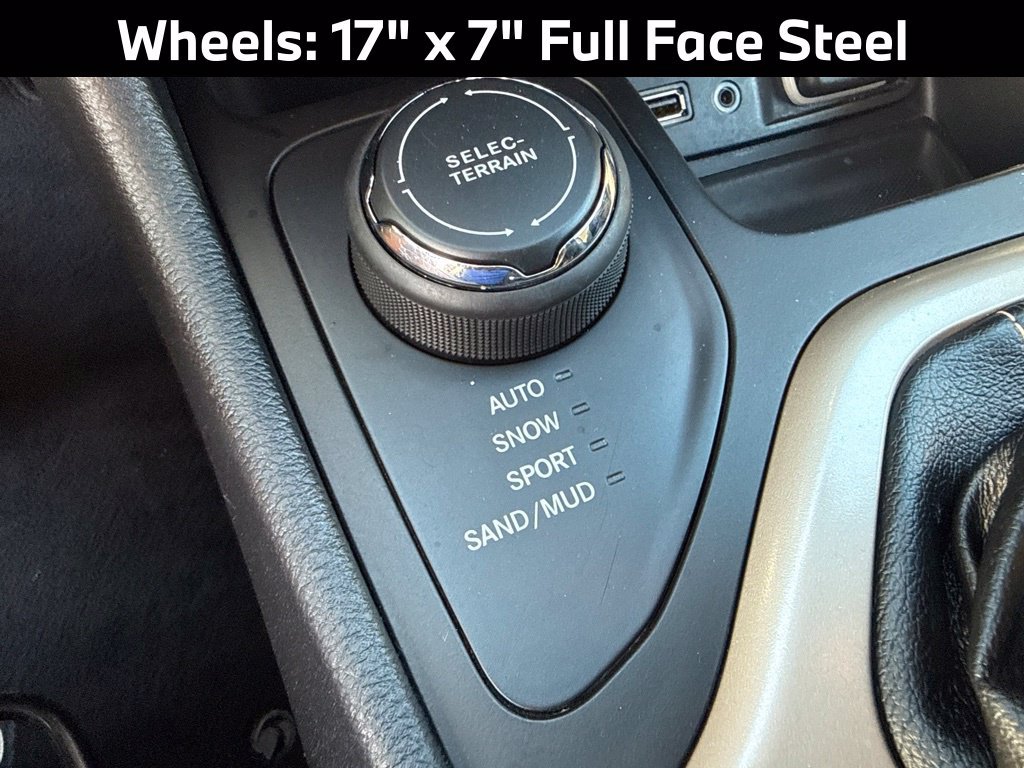 Used 2014 Jeep Cherokee Sport AWD/4WD image 16
