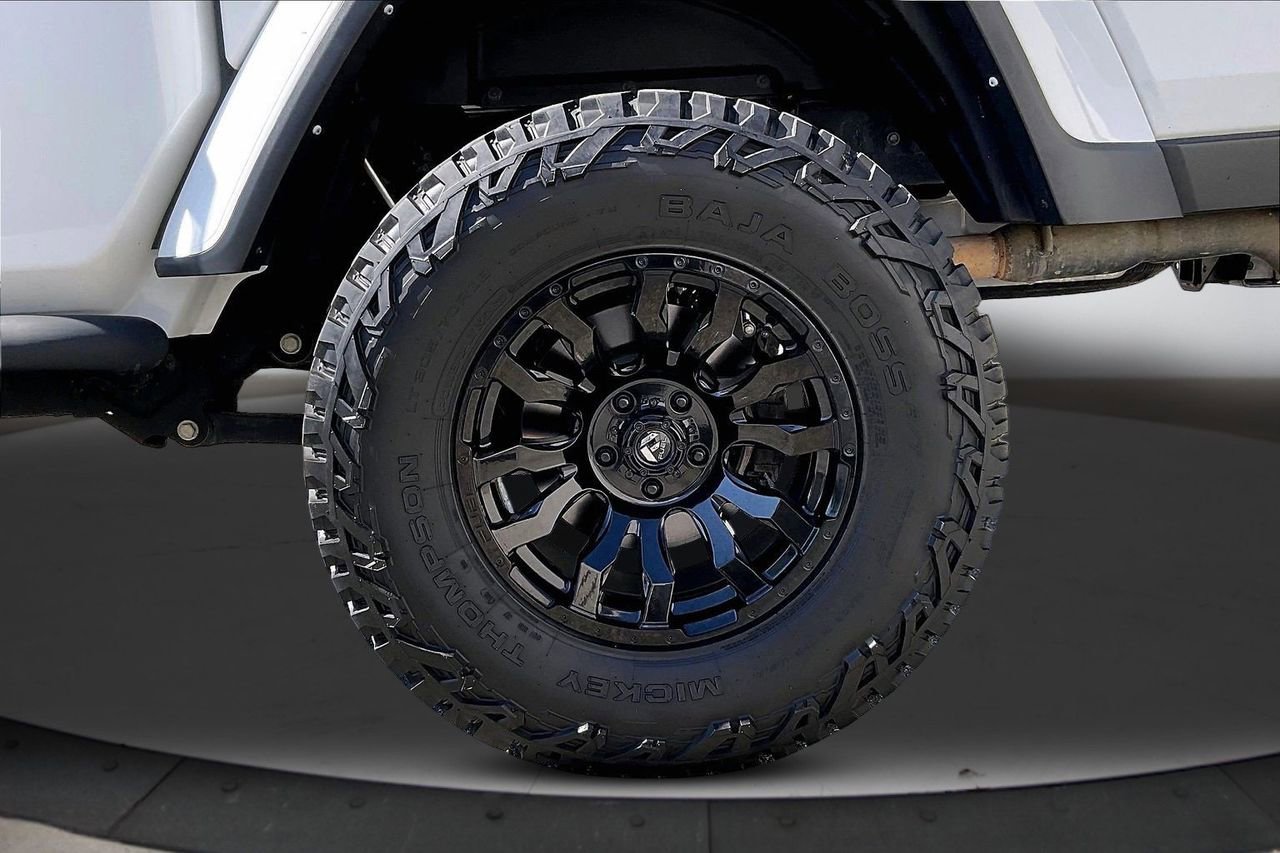 Certified 2022 Jeep Gladiator Sport image 35