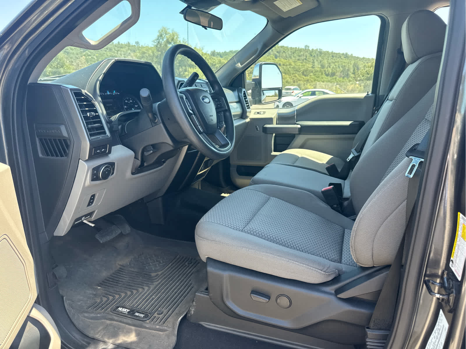 Used 2020 Ford F350 XLT w/ XLT Premium Package AWD/4WD image 11