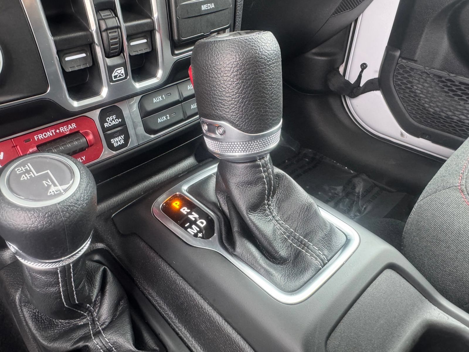 Used 2026 Jeep Wrangler Unlimited Rubicon AWD/4WD image 26