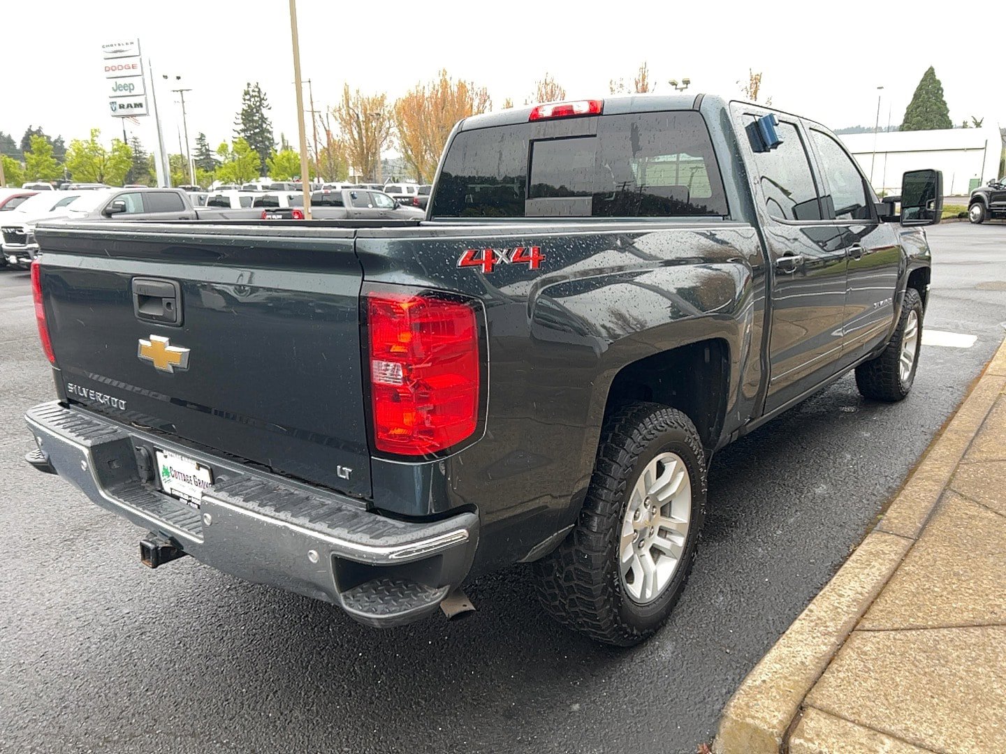 Used 2018 Chevrolet Silverado 1500 LT w/ Max Trailering Package AWD/4WD image 12