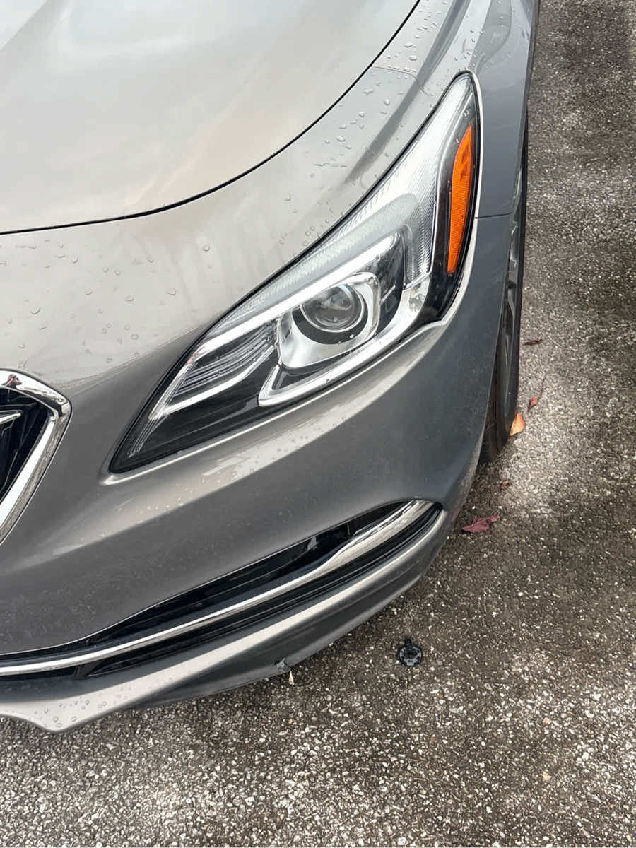 Used 2017 Buick LaCrosse Preferred FWD image 27