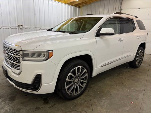 Used 2023 GMC Acadia Denali AWD/4WD image 3
