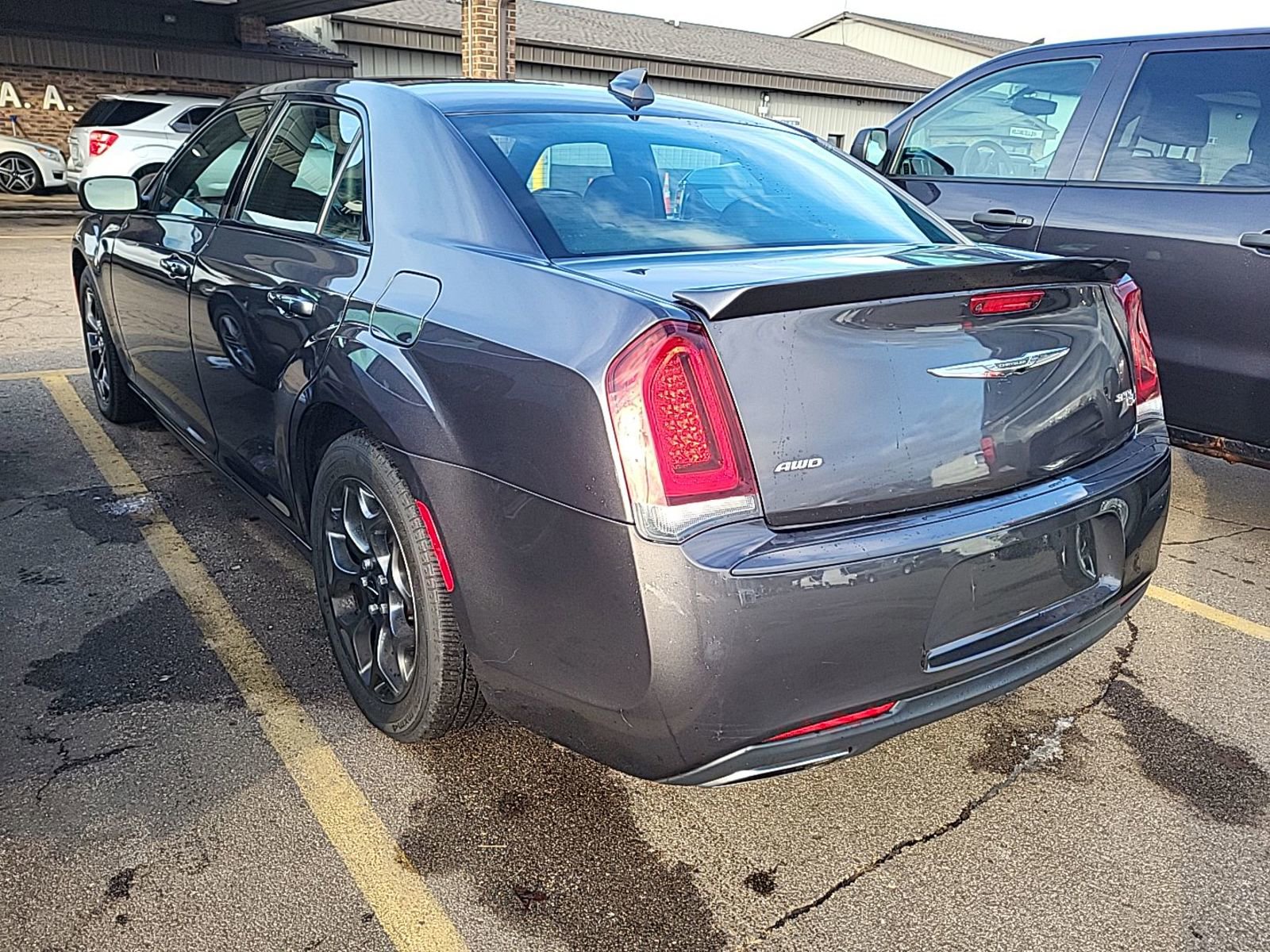 Used 2017 Chrysler 300 S image 7