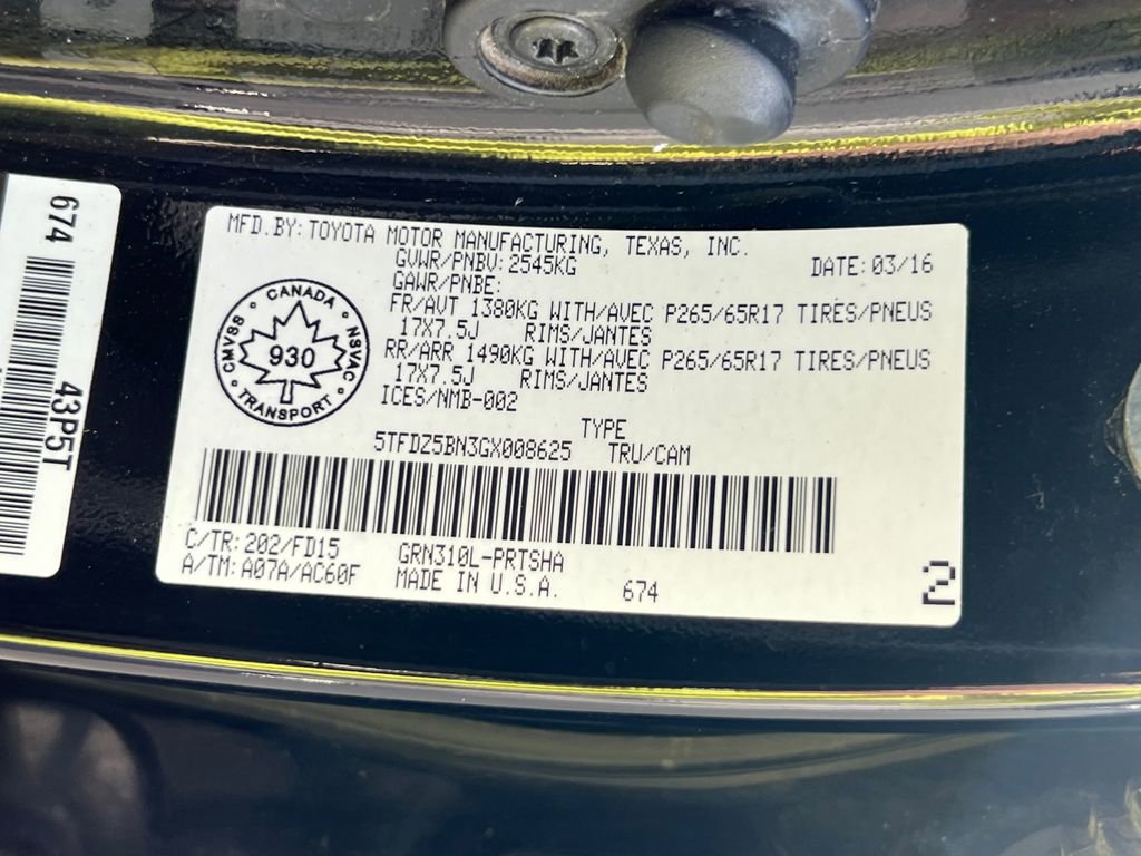 Used 2016 Toyota Tacoma TRD Sport image 31