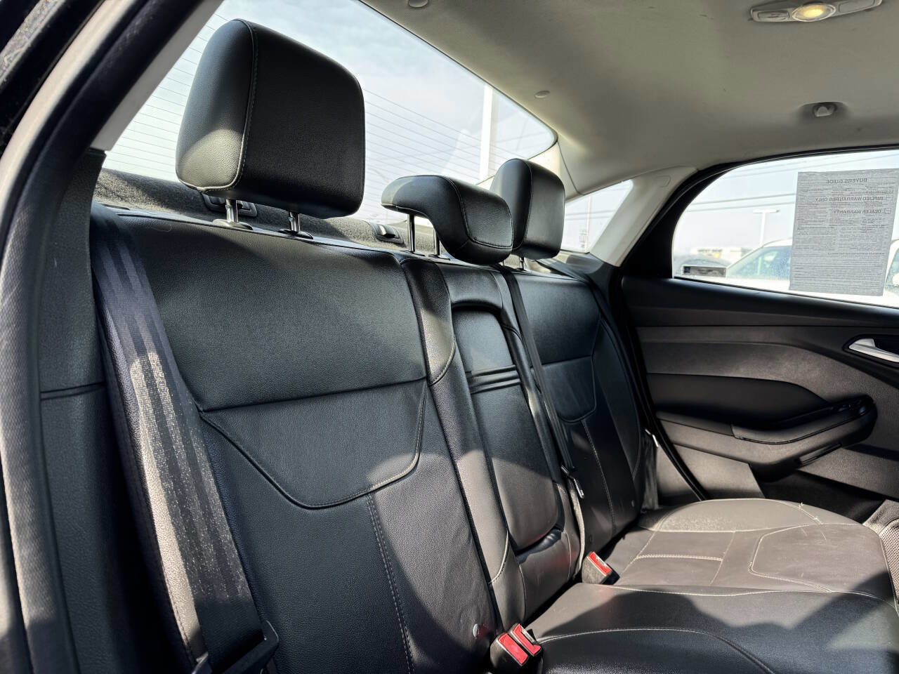 Used 2015 Ford Focus Titanium image 28