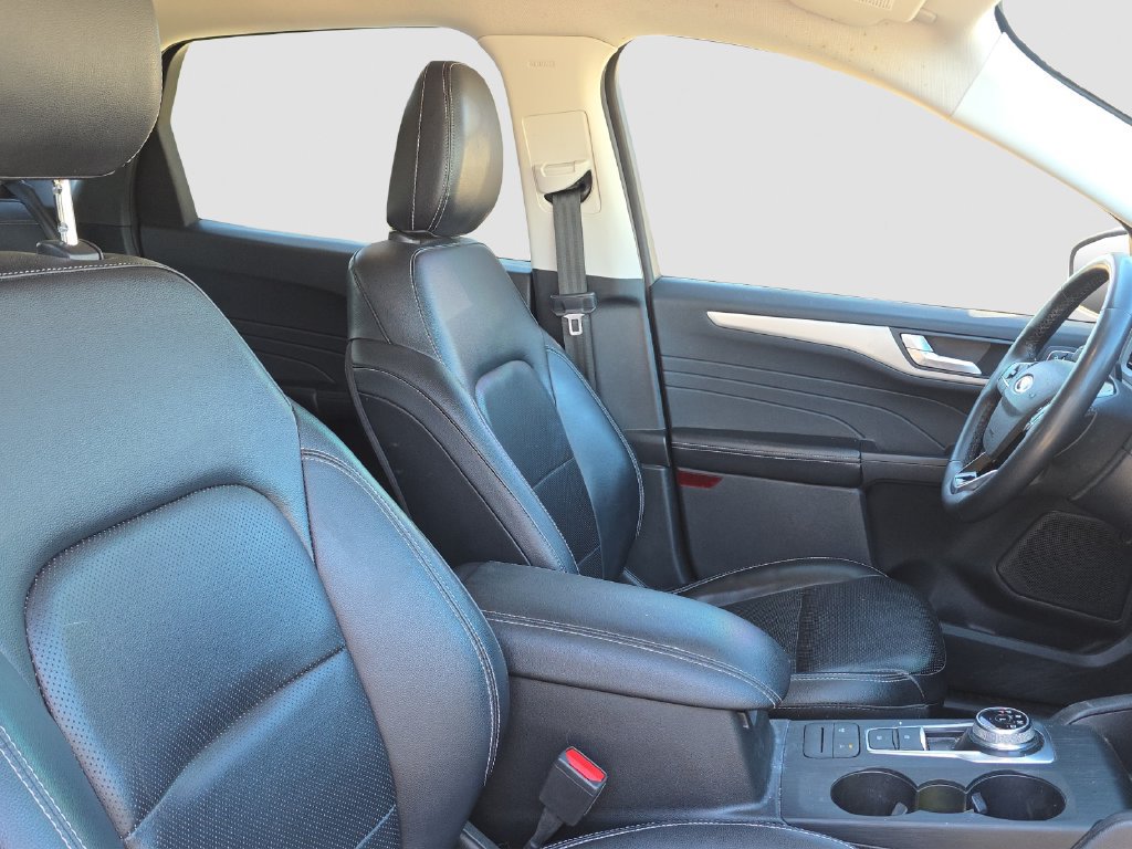 Used 2022 Ford Escape SEL w/ Technology Package AWD/4WD image 19