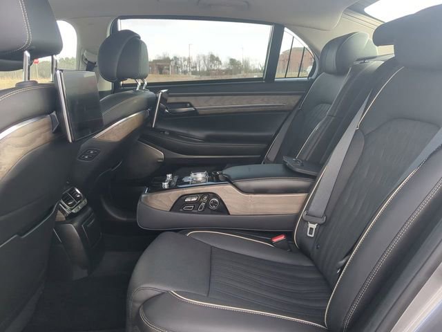 Used 2021 Genesis G90 5.0 Ultimate image 12