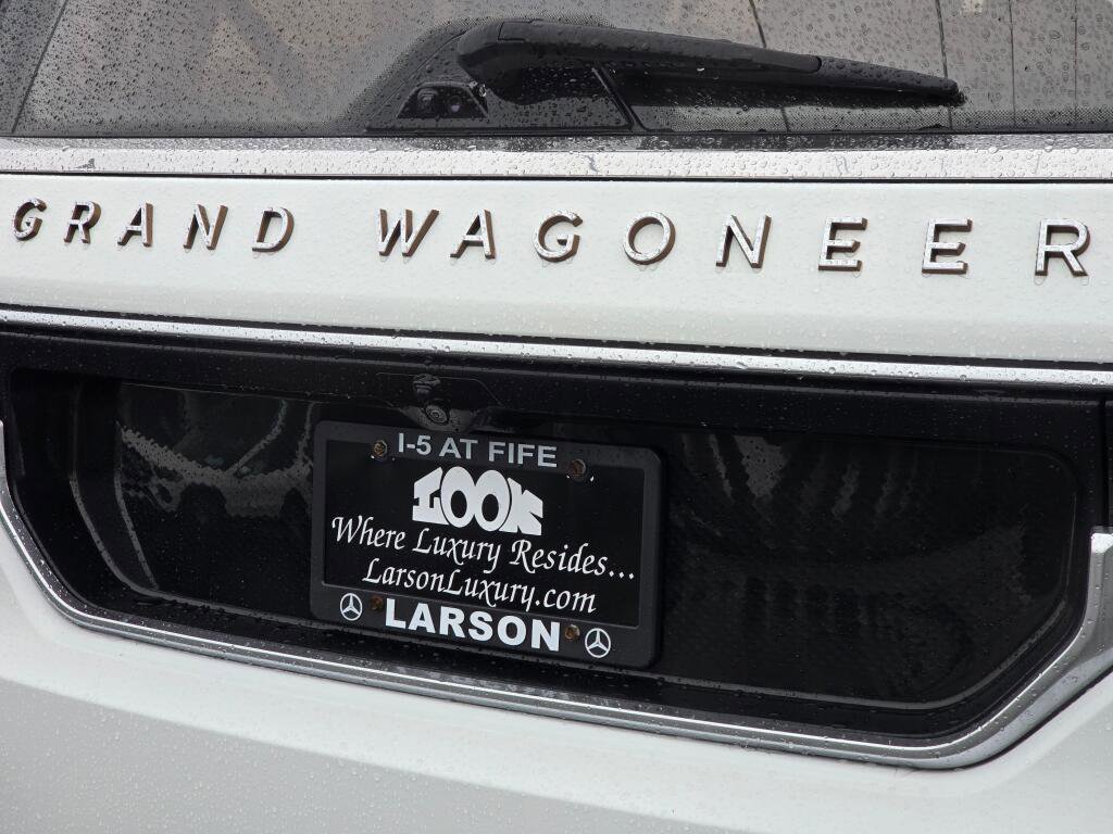 Used 2022 Jeep Grand Wagoneer Series III image 33