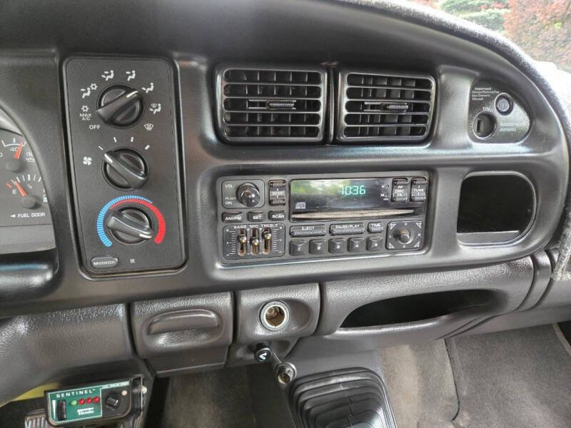 Used 2001 Dodge Ram 3500 Truck 2WD Quad Cab image 16