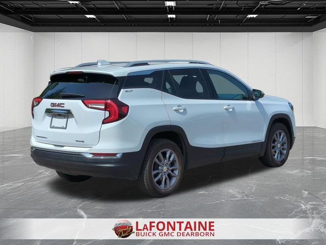 Used 2023 GMC Terrain SLT w/ LPO, Floor Liner Package AWD/4WD image 8