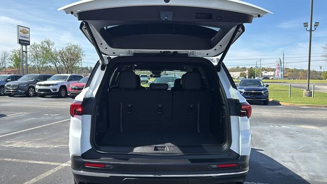 Used 2025 Buick Enclave Preferred image 10