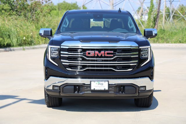 New 2026 GMC Sierra 1500 SLT image 2