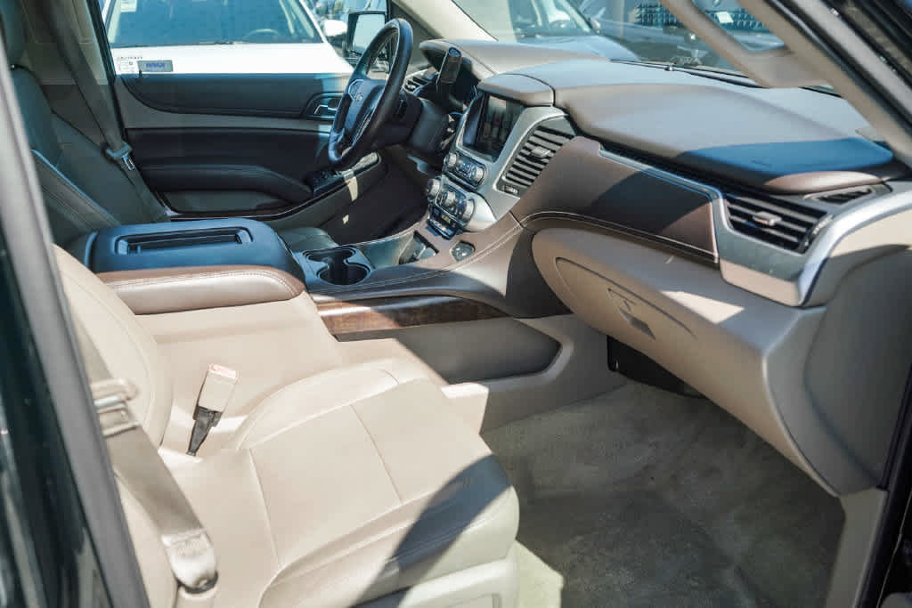 Used 2015 Chevrolet Suburban LT AWD/4WD image 15