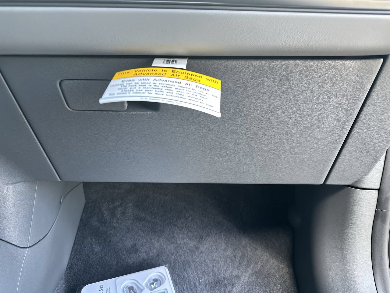 New 2027 Kia EV3 Wind FWD image 17