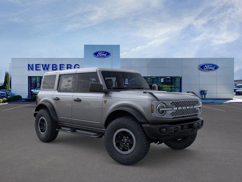New 2025 Ford Bronco Badlands w/ Sasquatch Package