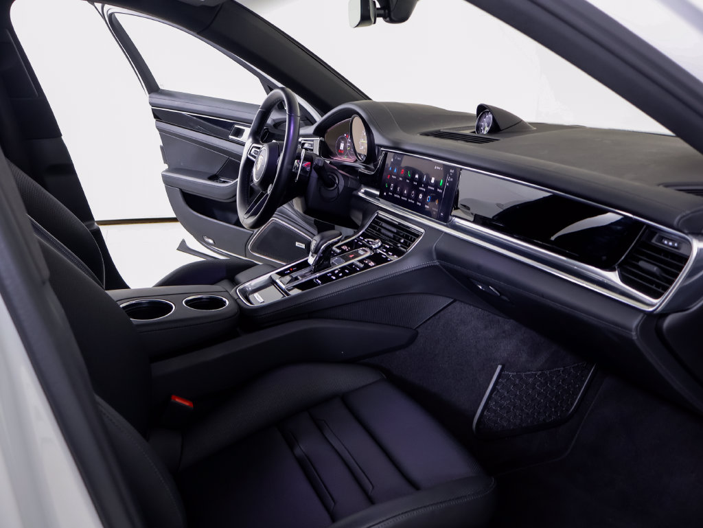 Certified 2023 Porsche Panamera 4S AWD/4WD image 9