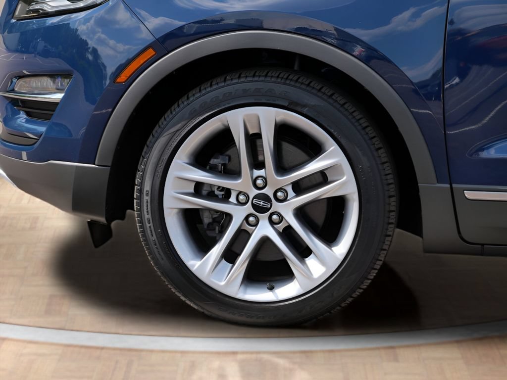 Used 2019 Lincoln MKC Reserve w/ MKC Climate Package AWD/4WD image 9