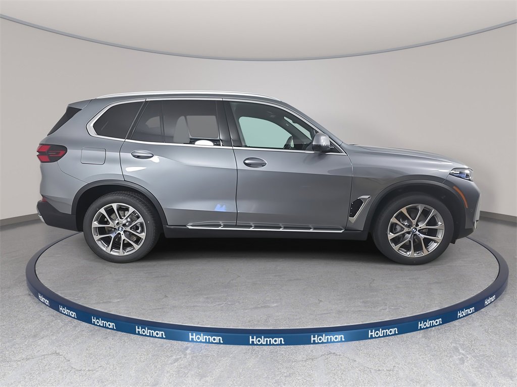 New 2026 BMW X5 xDrive40i w/ Premium Package image 4