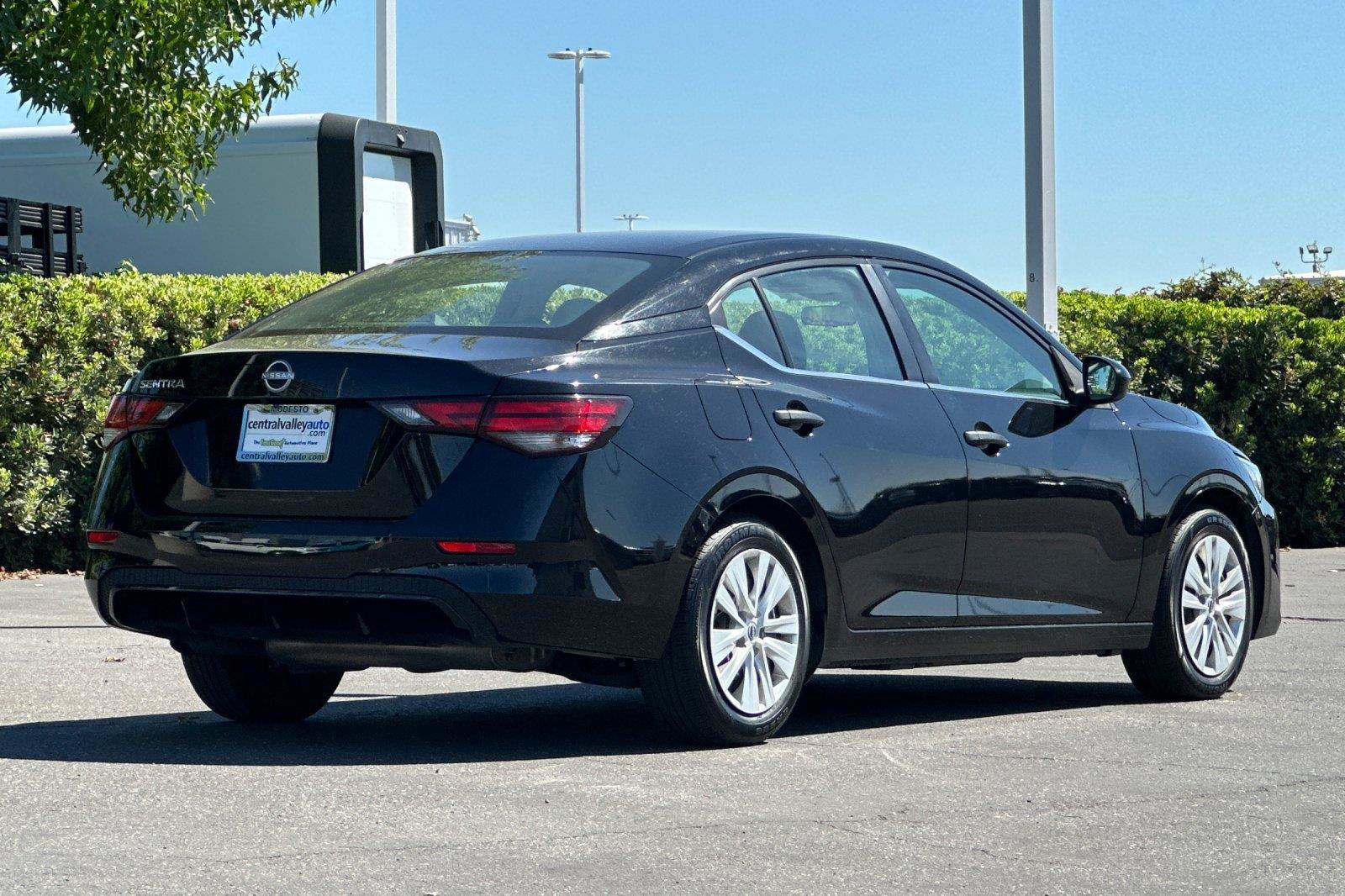 Certified 2024 Nissan Sentra S FWD image 3