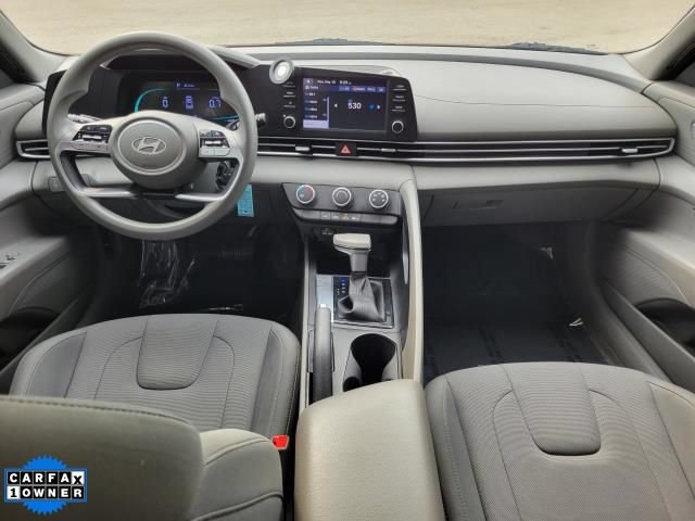 Used 2024 Hyundai Elantra SE FWD image 9