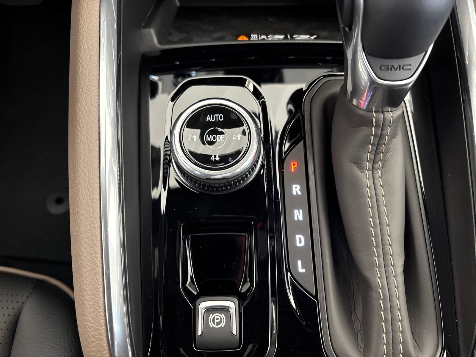 New 2026 GMC Canyon Denali AWD/4WD image 24