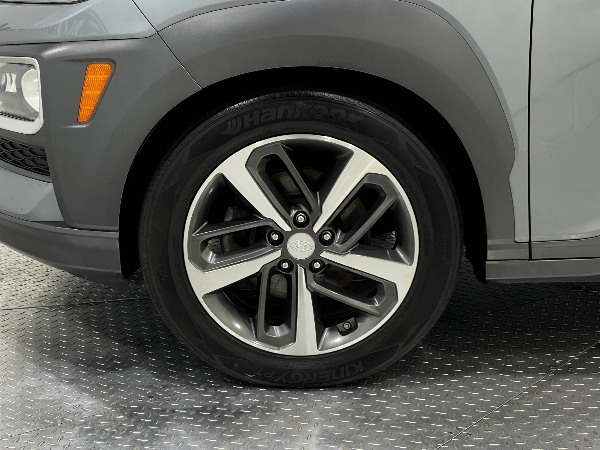 Used 2018 Hyundai Kona Limited AWD/4WD image 34