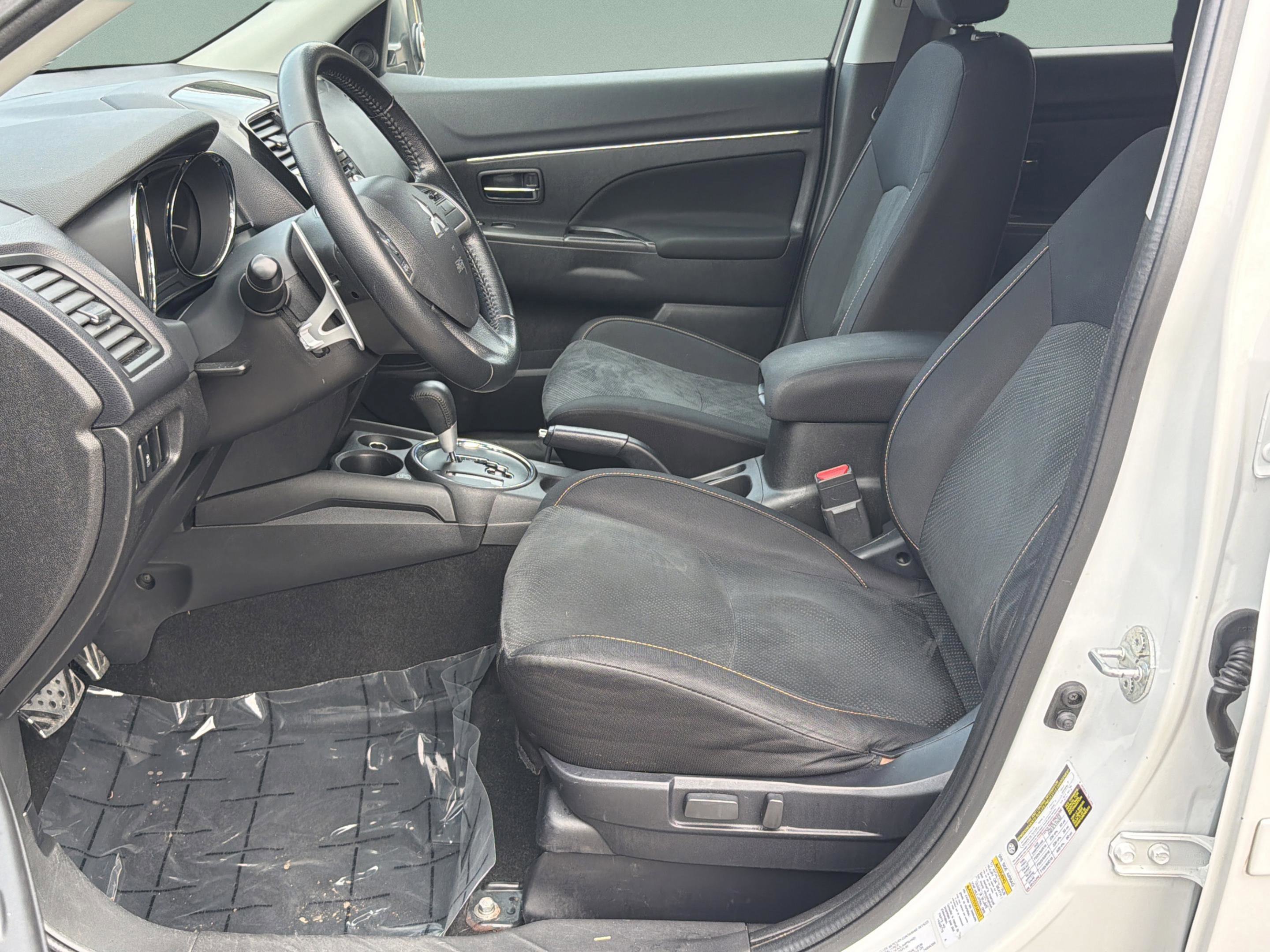 Used 2015 Mitsubishi Outlander Sport GT image 30