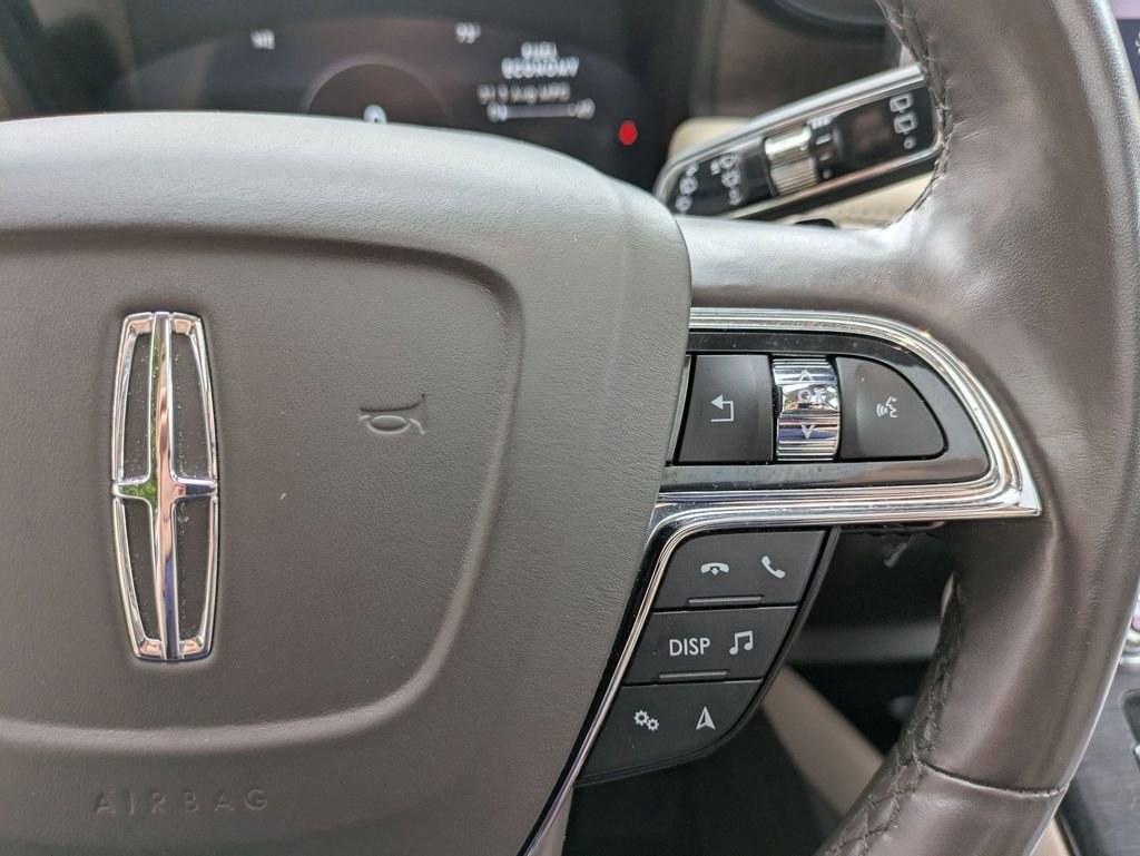 Used 2023 Lincoln Nautilus Reserve w/ Luxury Package image 22