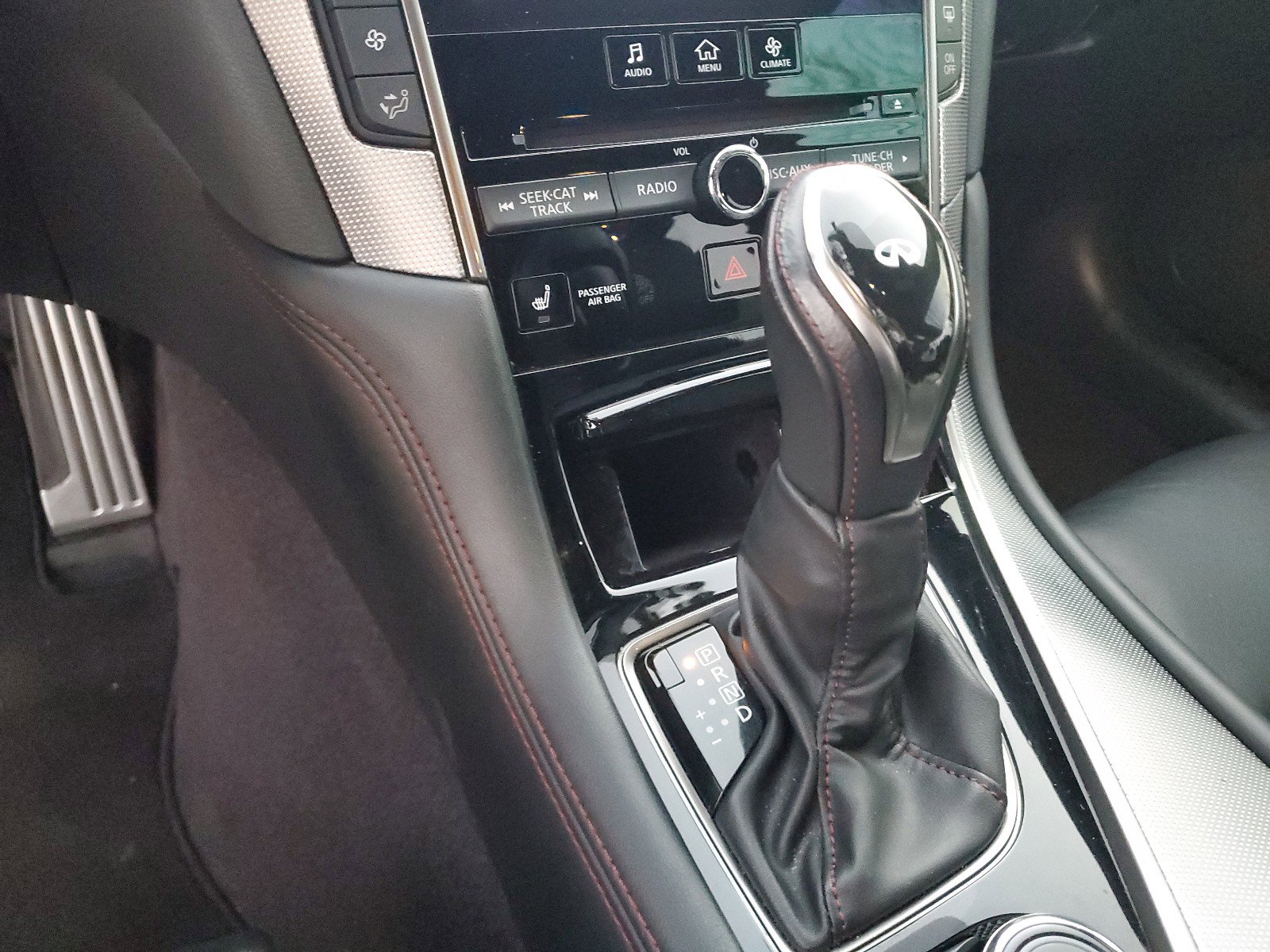 Used 2018 INFINITI Q50 Red Sport 400 w/ Sensory Package (Sport) image 23