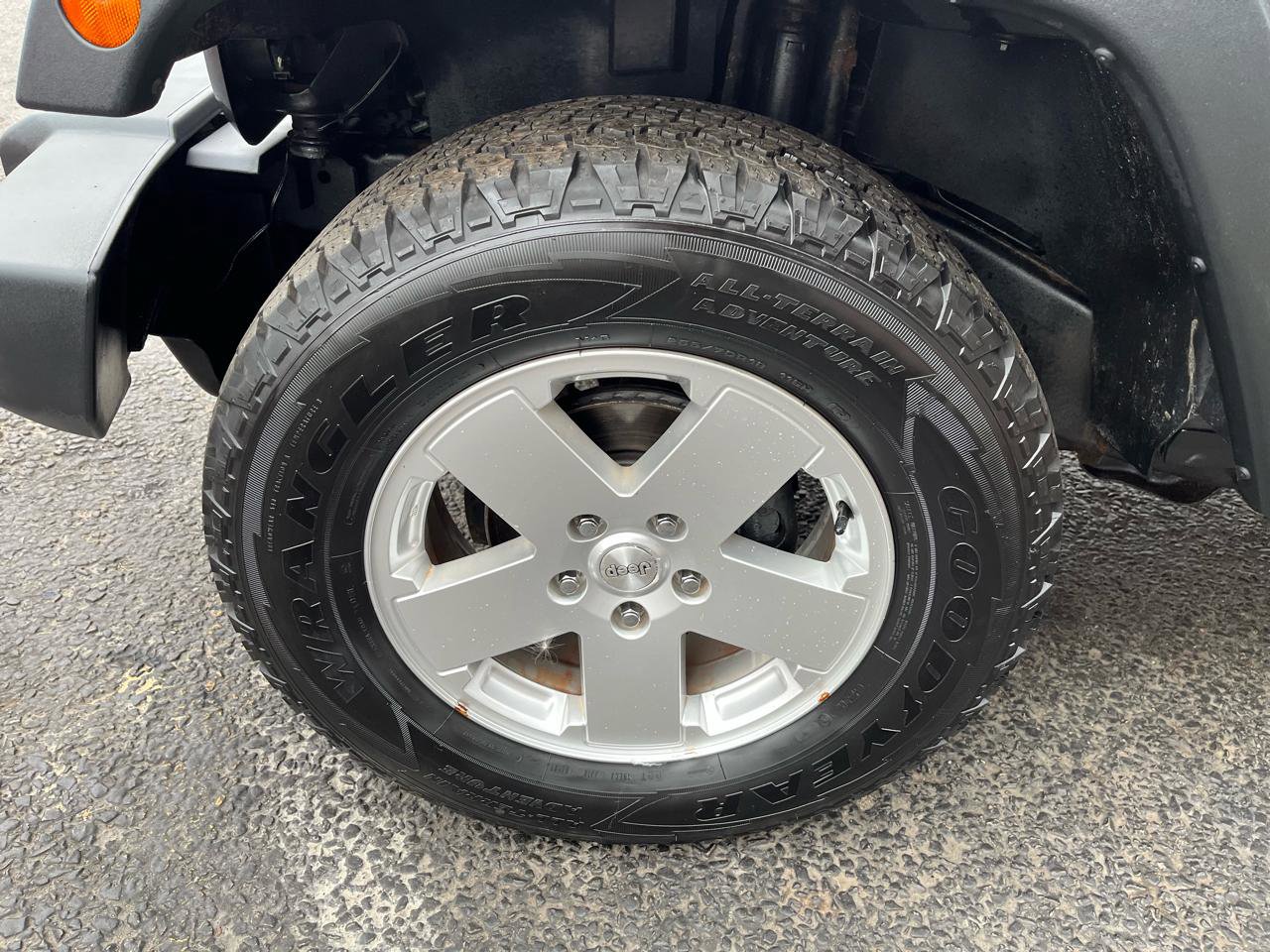 Used 2014 Jeep Wrangler Unlimited Sport image 14