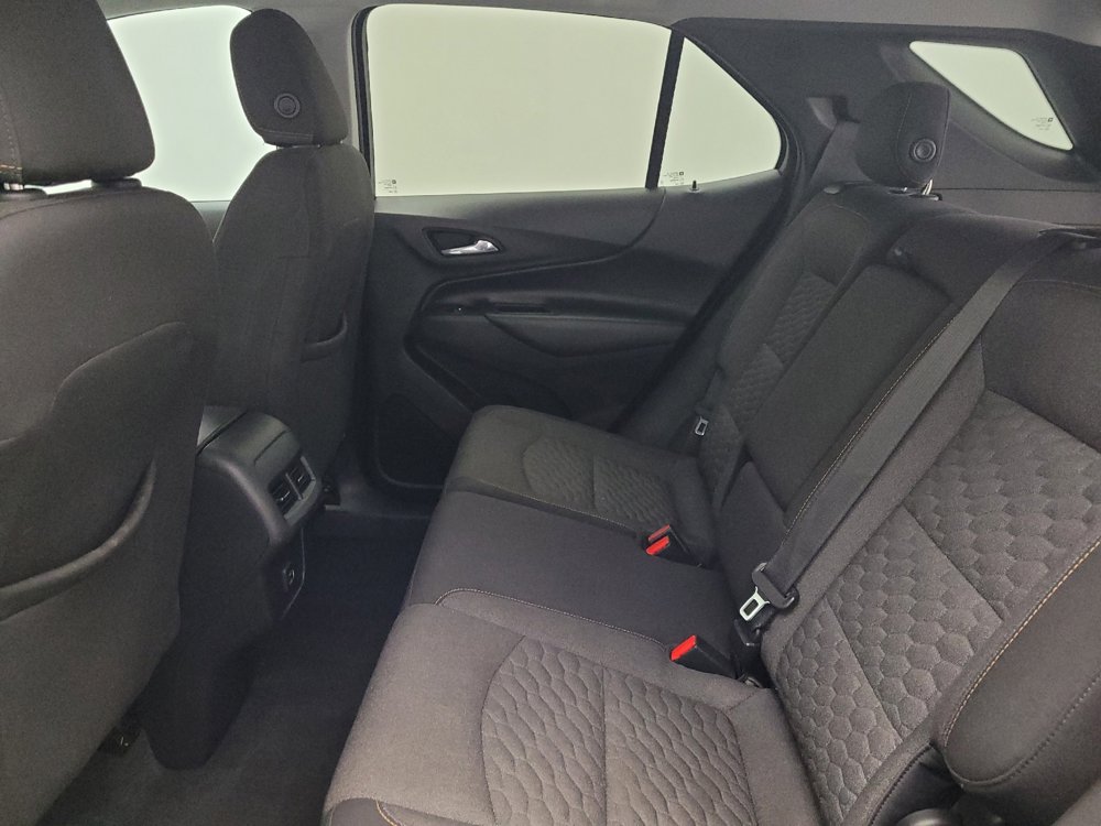 Used 2020 Chevrolet Equinox LT image 18