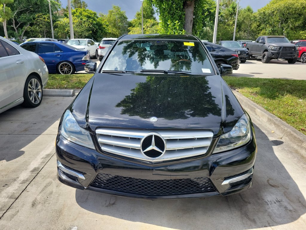 Used 2012 Mercedes-Benz C 250 Sedan image 2