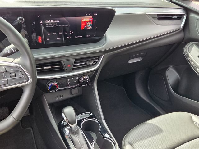 Used 2024 Buick Encore GX Sport Touring FWD image 25
