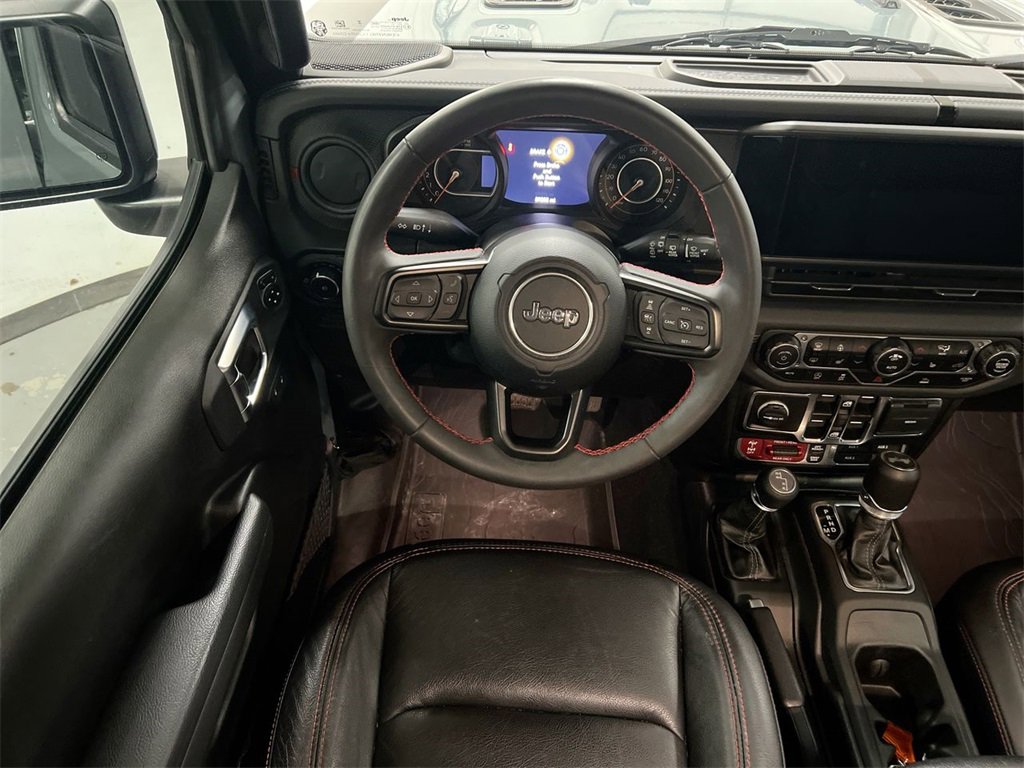 Used 2024 Jeep Wrangler Unlimited Rubicon w/ XTREMEE 35" Tire Package image 19