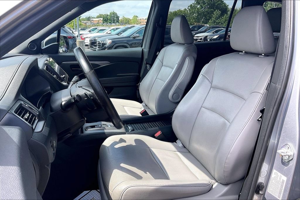 Used 2022 Honda Passport EX-L image 25